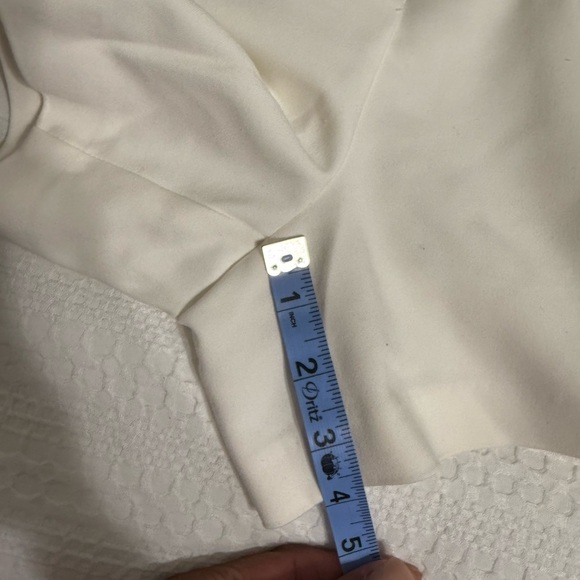 Elegant White High-waist Women's Shorts - Picture 7 of 11